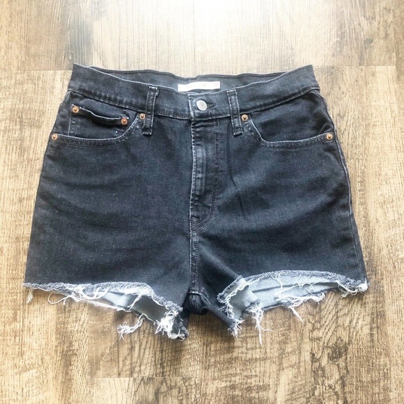 Levi’s Womens Size 30 Black Raw Hem Distressed High Rise 501 Cutoff Shorts - Picture 1 of 8